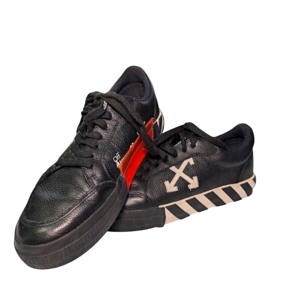 Off-White Black and Red Men's Sneakers - Picture 1 of 7